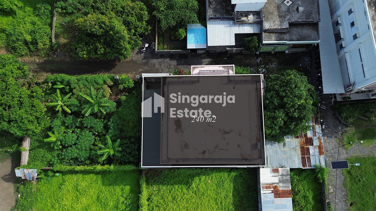 2-Story House Near Beach in Singaraja City - Image 9